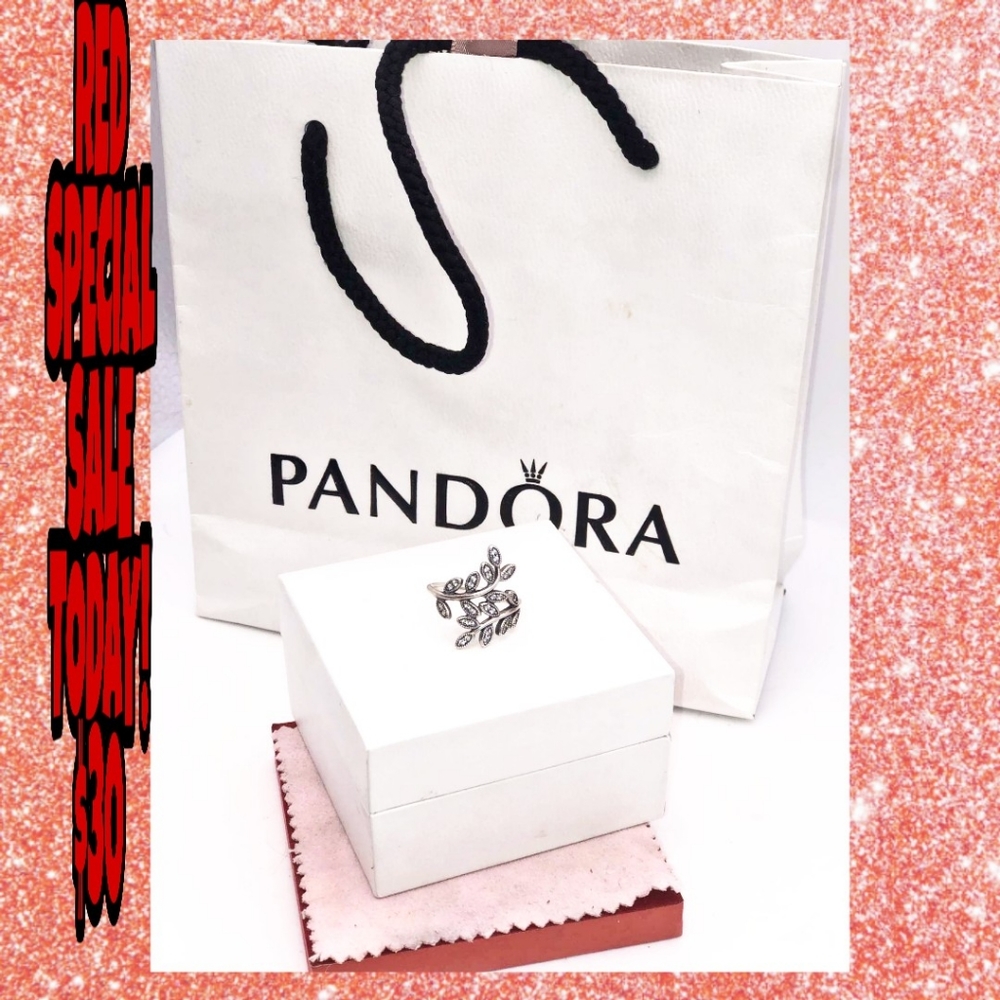 New in box pandora 925 crystal leaf ring